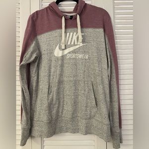 Nike Women’s Gray & Purple lightweight hooded sweatshirt